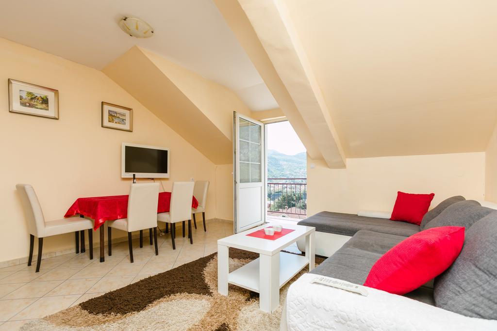 Apartments Feniks Kotor Exterior foto