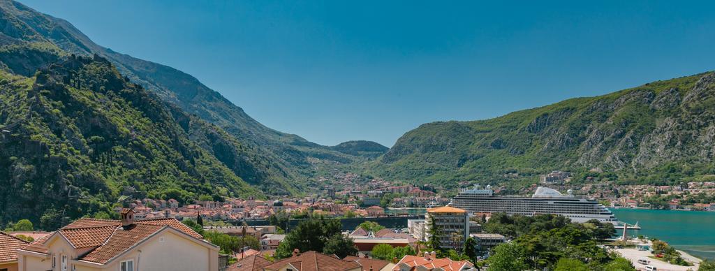 Apartments Feniks Kotor Exterior foto