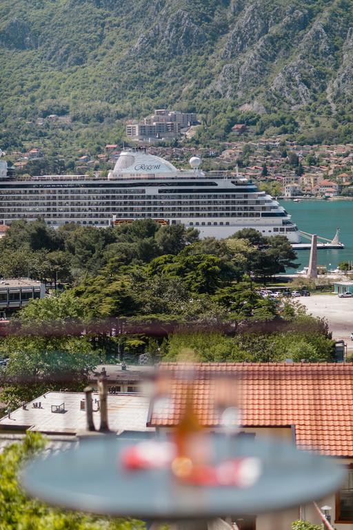 Apartments Feniks Kotor Exterior foto